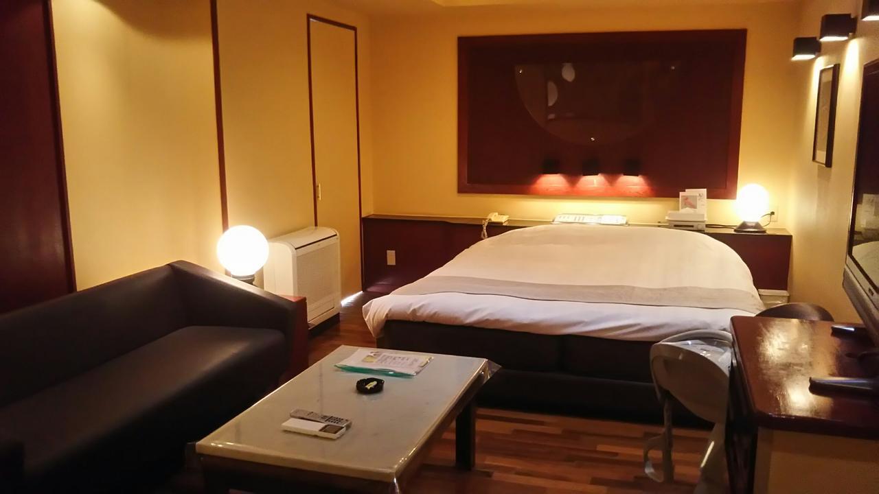 Hotel Sting (Adults Only) Tokyo prefektur Exteriör bild